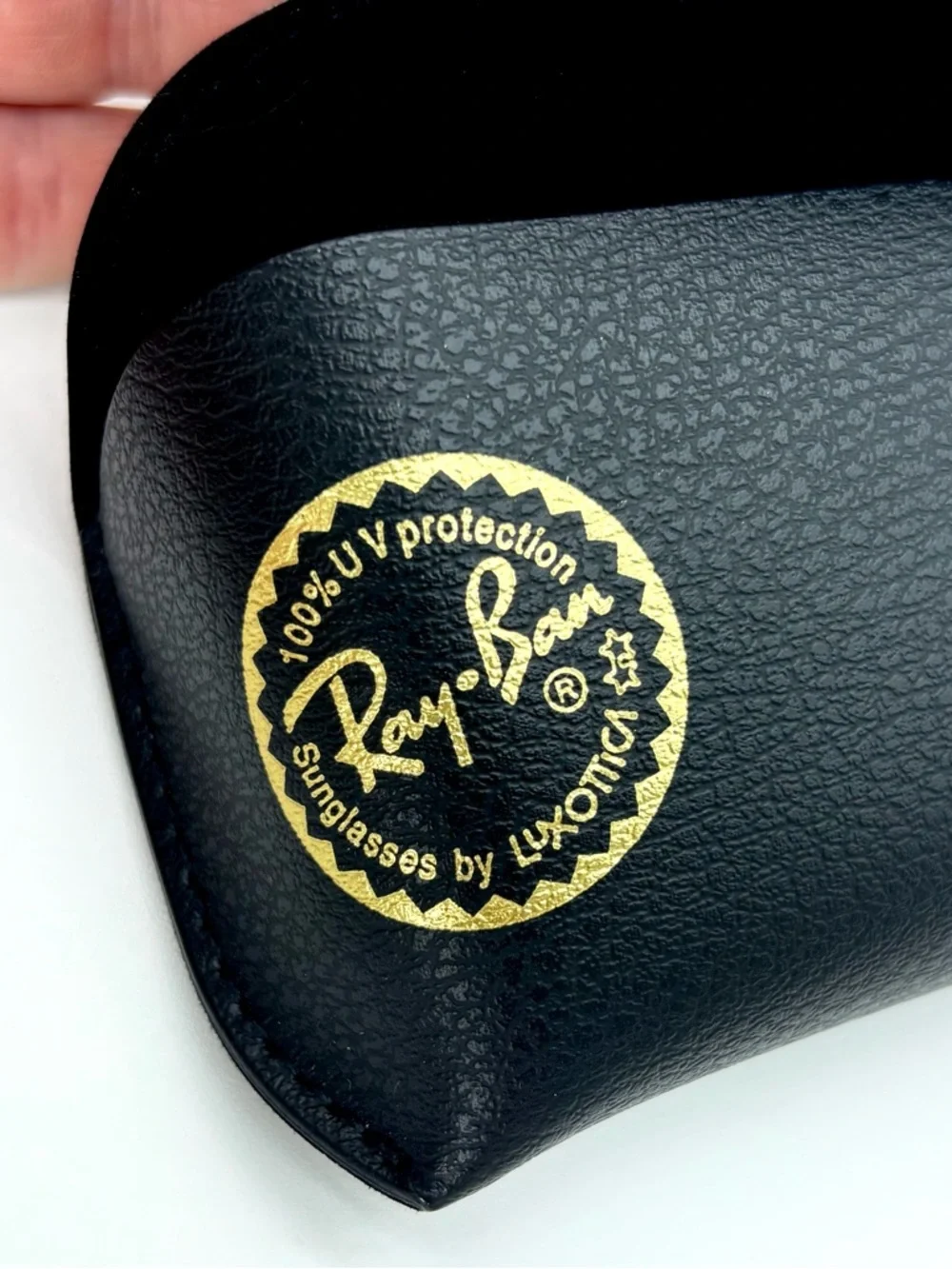 Ray-Ban RB4221 622/8G Black Sunglasses Matte Gray Gradient 50 19 145 3N Italy